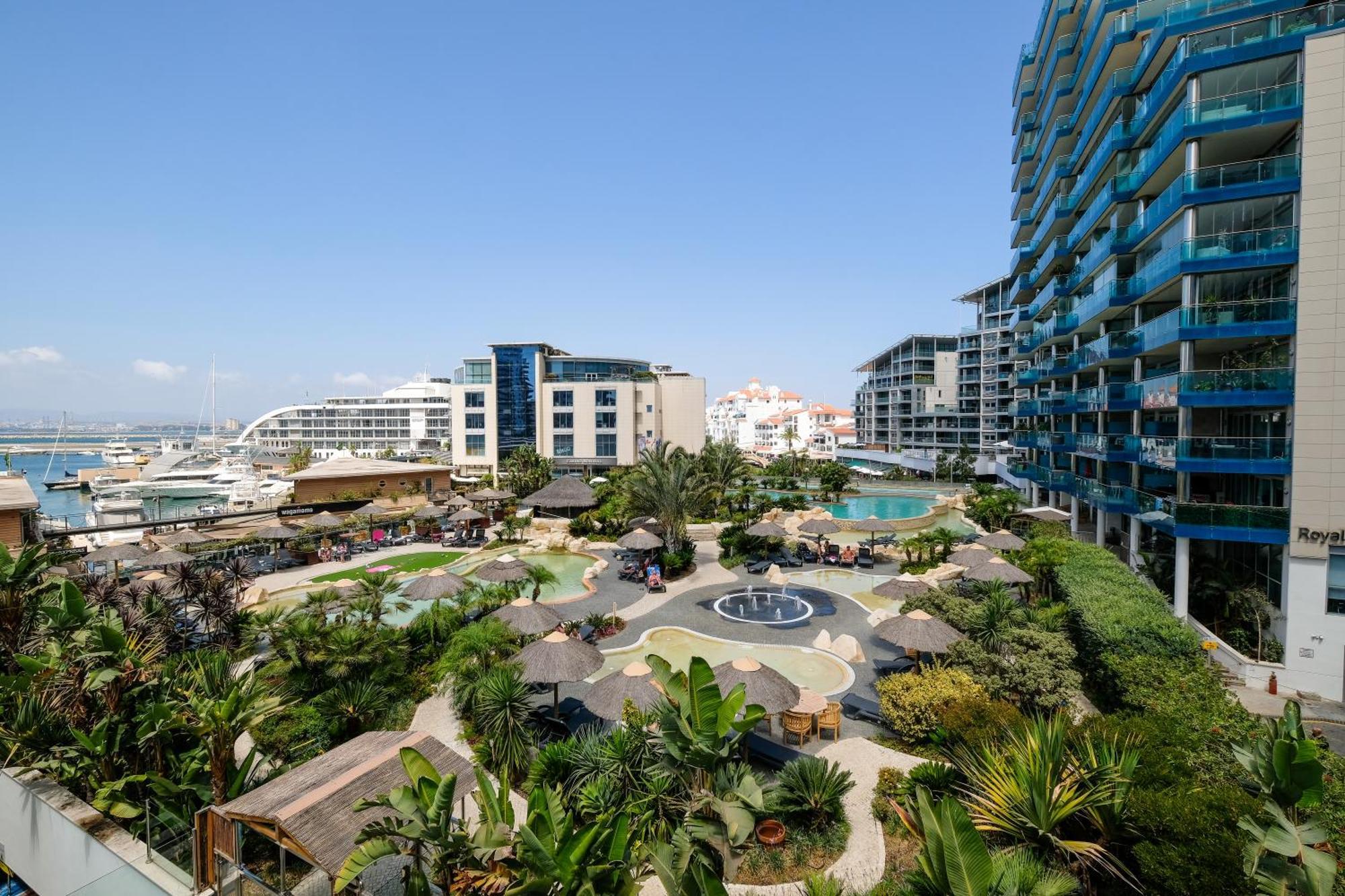 גיברלטר Ocean Village 2 Bedroom Apartment מראה חיצוני תמונה